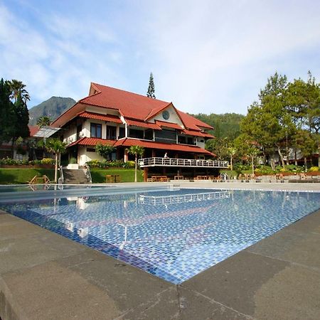 Kusuma Agrowisata Resort & Convention Malang Exterior foto